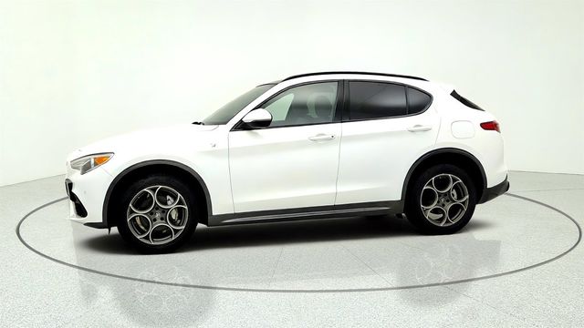 2023 Alfa Romeo Stelvio Ti AWD - 23057830 - 7