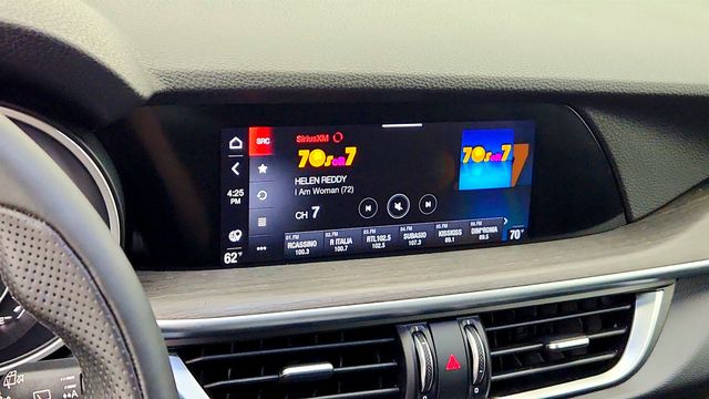 2023 Alfa Romeo Stelvio Ti AWD - 23073120 - 18