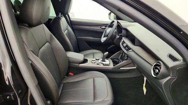 2023 Alfa Romeo Stelvio Ti AWD - 23073120 - 24