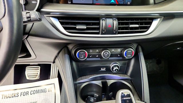 2023 Alfa Romeo Stelvio Ti AWD - 23082187 - 17