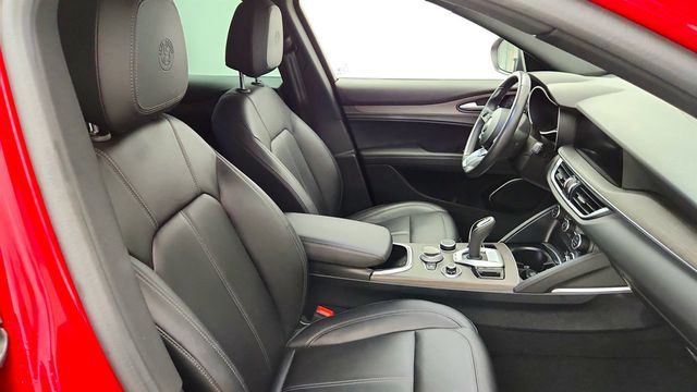 2023 Alfa Romeo Stelvio Ti AWD - 23082187 - 24