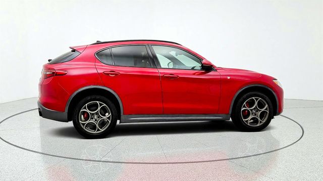 2023 Alfa Romeo Stelvio Ti AWD - 23082187 - 3