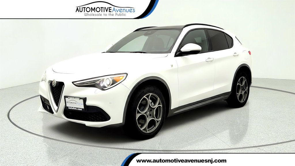 2023 Alfa Romeo Stelvio Ti AWD w/ Chocolate Leather Seats - 23057830 | Video 1