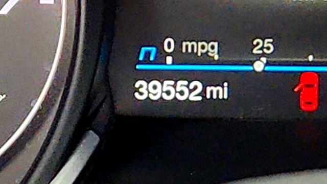 2023 Alfa Romeo Stelvio Ti AWD w/ Gloss-Red Calipers - 23082187 - 15