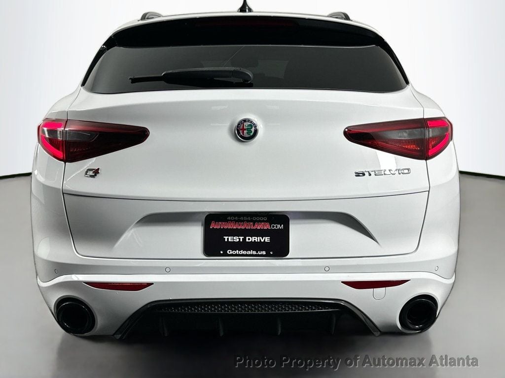 2023 Alfa Romeo Stelvio Veloce - 22726767 - 5