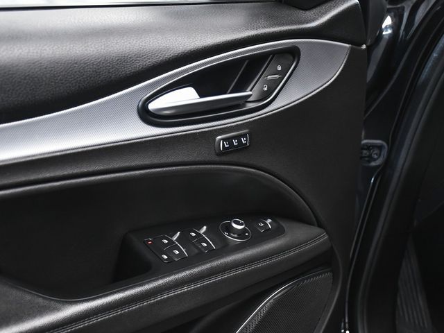 2023 Alfa Romeo Stelvio Veloce - 22942168 - 9