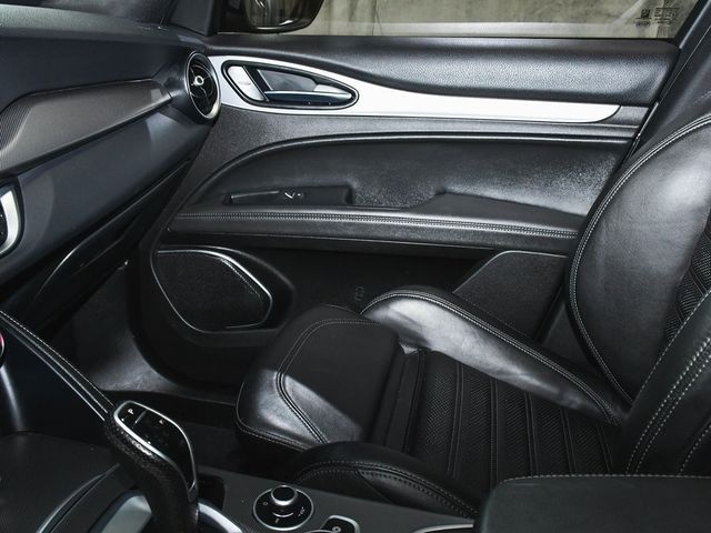 2023 Alfa Romeo Stelvio Veloce - 22942168 - 46