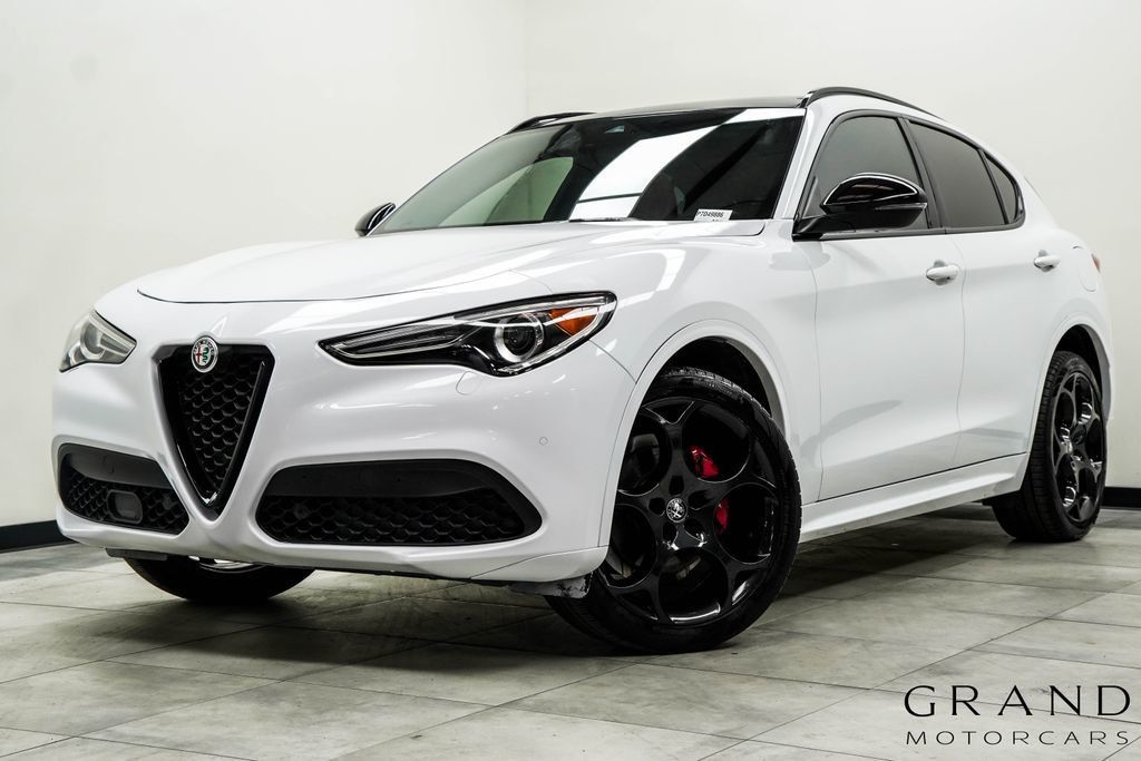 2023 Alfa Romeo Stelvio Veloce AWD - 22990793 | Video 1