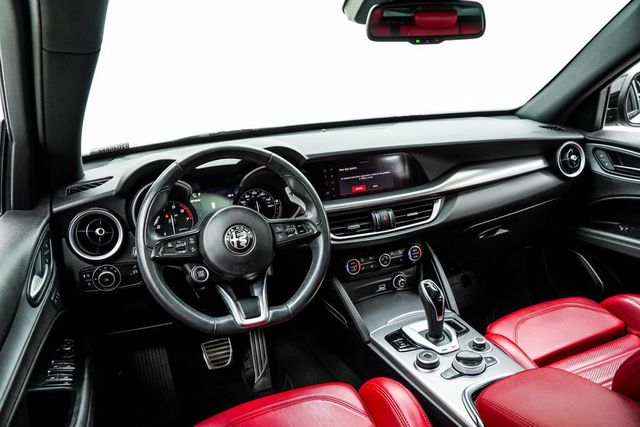 2023 Alfa Romeo Stelvio Veloce AWD - 22990793 - 4
