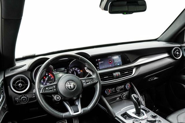2023 Alfa Romeo Stelvio Veloce AWD - 22996379 - 4