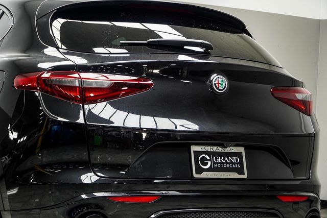 2023 Alfa Romeo Stelvio Veloce AWD - 22988365 - 13