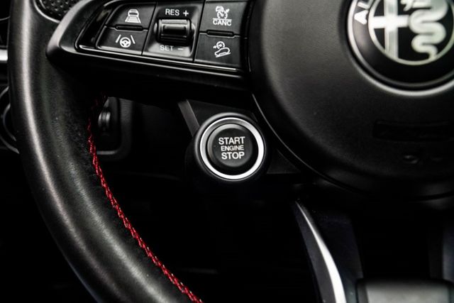 2023 Alfa Romeo Stelvio Veloce AWD - 22988365 - 30