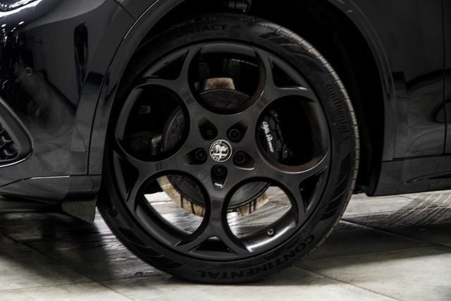 2023 Alfa Romeo Stelvio Veloce AWD - 22988365 - 5