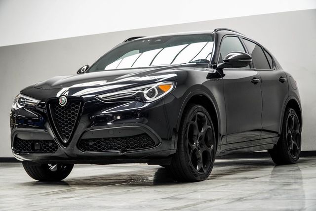 2023 Alfa Romeo Stelvio Veloce AWD - 22988365 - 8