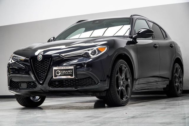 2023 Alfa Romeo Stelvio Veloce AWD - 23001490 - 10