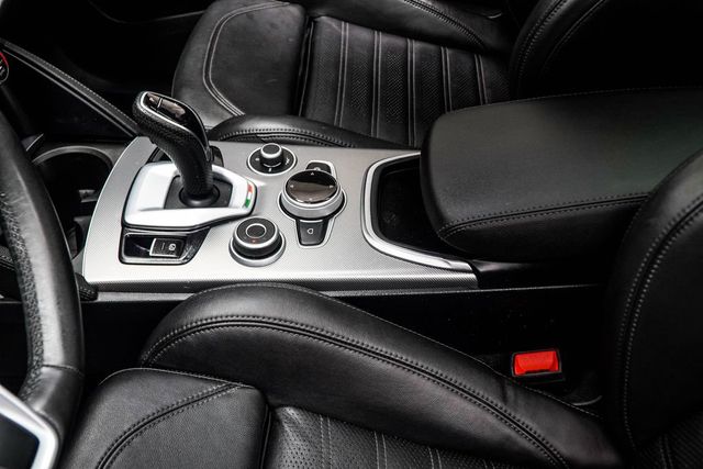 2023 Alfa Romeo Stelvio Veloce AWD - 23001490 - 19