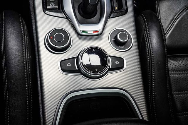 2023 Alfa Romeo Stelvio Veloce AWD - 23001490 - 20
