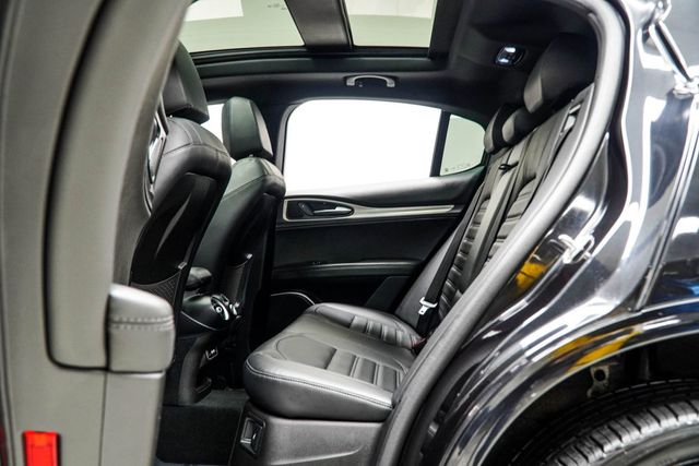 2023 Alfa Romeo Stelvio Veloce AWD - 22984583 - 40