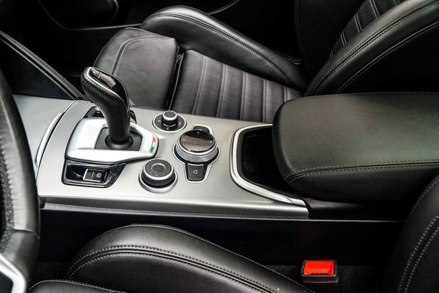 2023 Alfa Romeo Stelvio Veloce AWD - 22995843 - 19