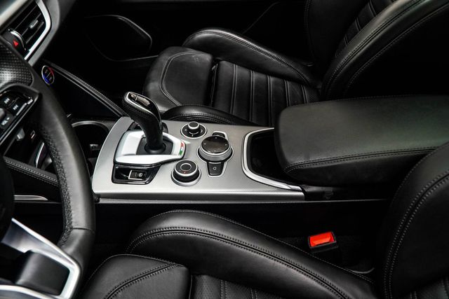 2023 Alfa Romeo Stelvio Veloce AWD - 22996332 - 19