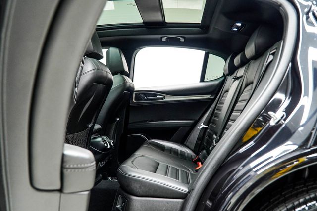 2023 Alfa Romeo Stelvio Veloce AWD - 22996332 - 40