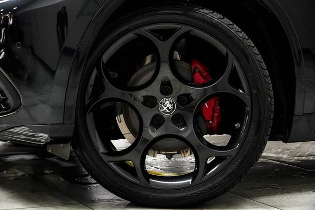 2023 Alfa Romeo Stelvio Veloce AWD - 22997606 - 2