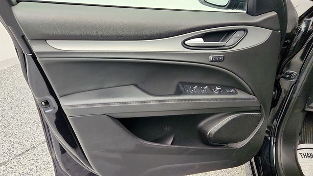 2023 Alfa Romeo Stelvio Veloce AWD - 22960142 - 10
