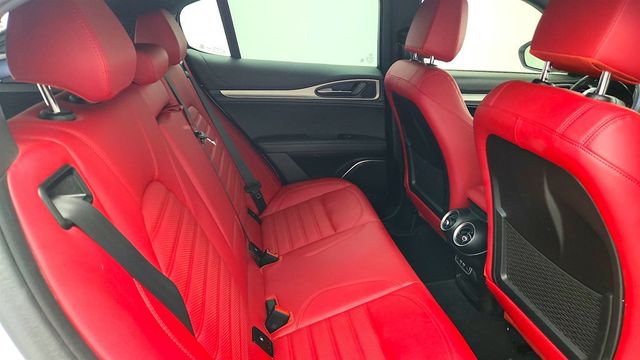 2023 Alfa Romeo Stelvio Veloce AWD - 23041980 - 22
