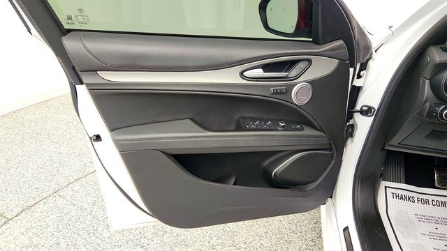 2023 Alfa Romeo Stelvio Veloce AWD w/ Active Assist Plus & harman/kardon Audio - 23041980 - 10