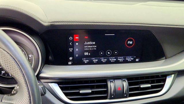2023 Alfa Romeo Stelvio Veloce AWD w/ Active Assist Plus & Limited-Slip Differential - 23079264 - 18