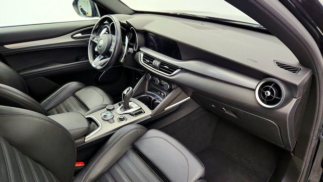 2023 Alfa Romeo Stelvio Veloce AWD with Active Assist Plus Package - 22960142 - 23