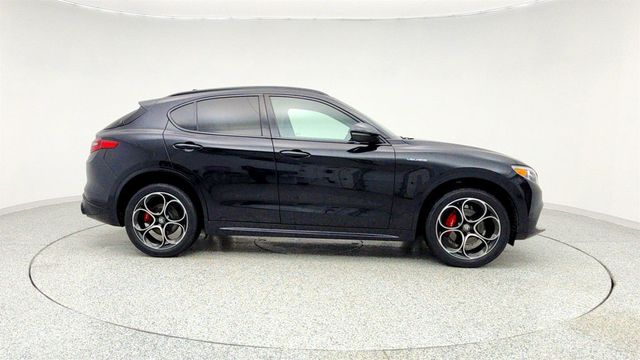2023 Alfa Romeo Stelvio Veloce AWD with Active Assist Plus Package - 22960142 - 3