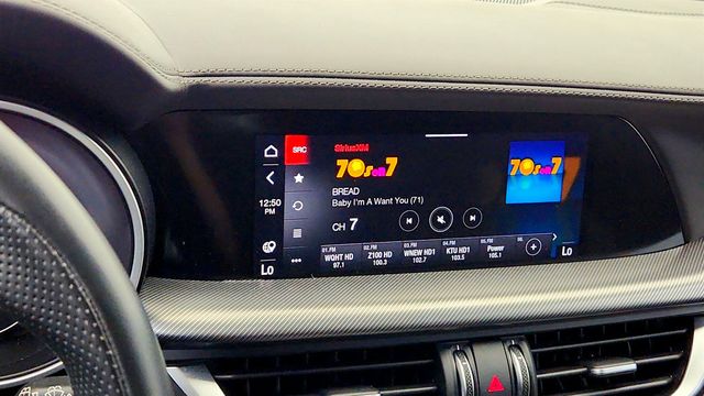 2023 Alfa Romeo Stelvio Veloce AWD w/ Premium Int. & Sound Pkg and Active Assist+ Pkg - 23026853 - 17