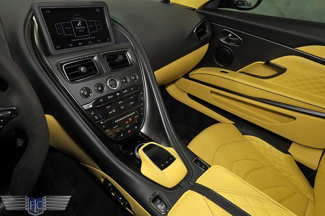 2023 Aston Martin DBS 2023.5 Volante 770 Ultimate - 22994688 - 33