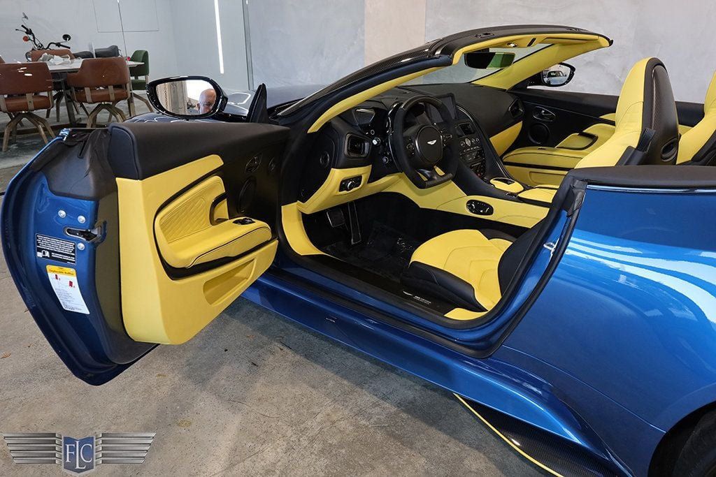 2023 Aston Martin DBS 2023.5 Volante 770 Ultimate - 23032495 - 22