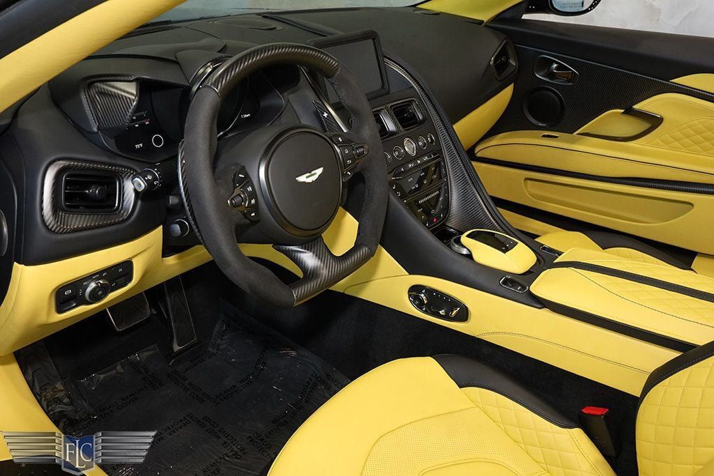 2023 Aston Martin DBS 2023.5 Volante 770 Ultimate - 23032495 - 31