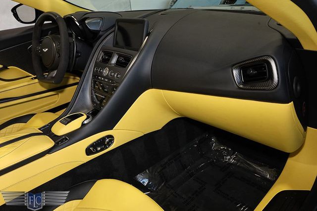 2023 Aston Martin DBS 2023.5 Volante 770 Ultimate - 23032495 - 32