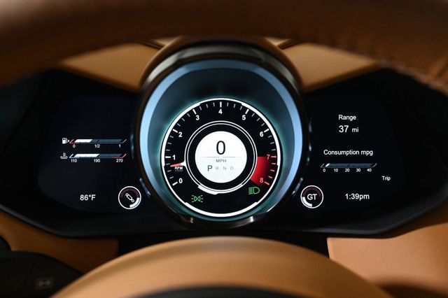 2023 Aston Martin DBS Base - 22943347 - 10