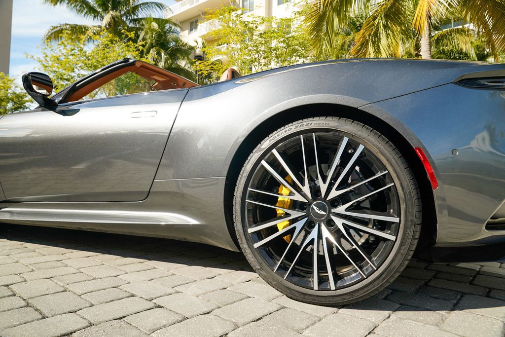 2023 Aston Martin DBS Volante - 22957582 - 16