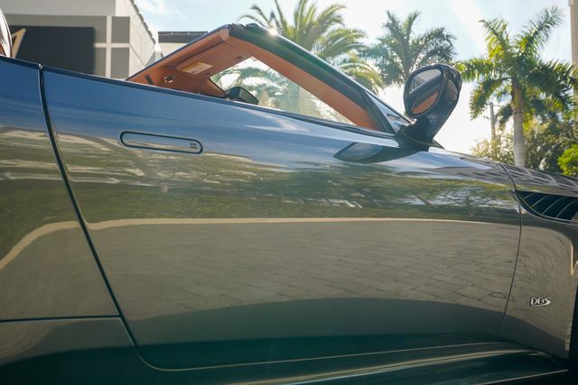 2023 Aston Martin DBS Volante - 22957582 - 27