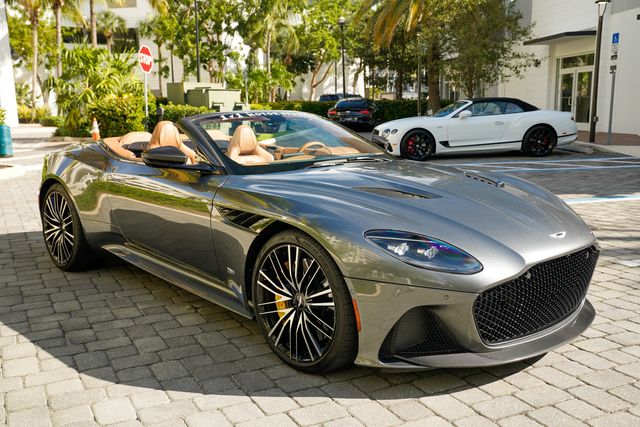 2023 Aston Martin DBS Volante - 22957582 - 36