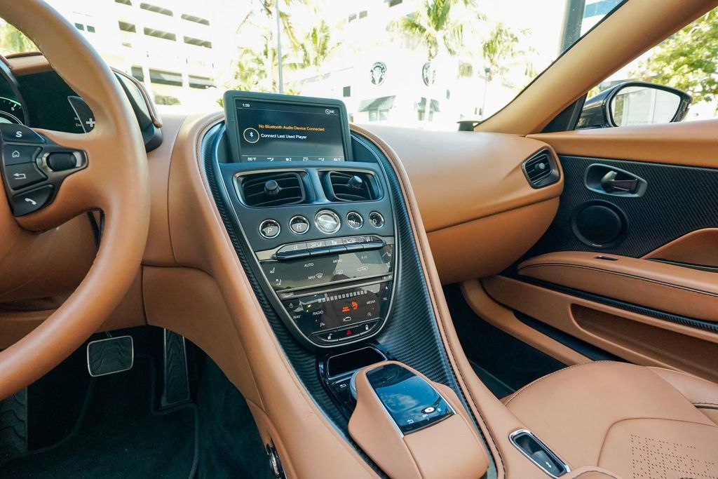 2023 Aston Martin DBS Volante - 22957582 - 69