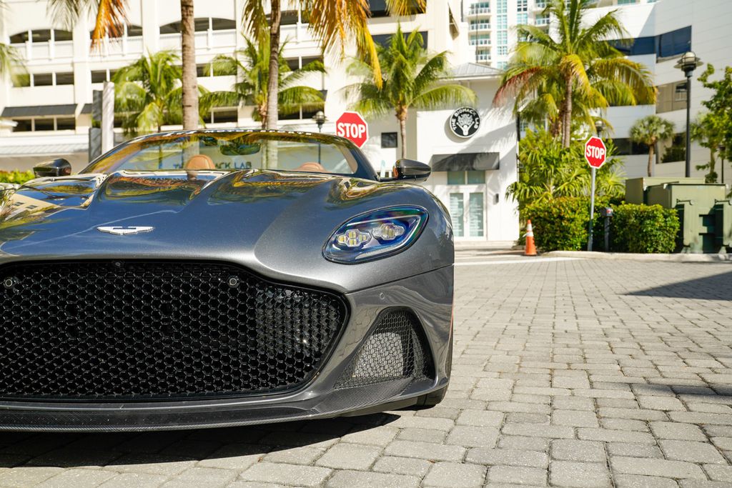 2023 Aston Martin DBS Volante - 22957582 - 7