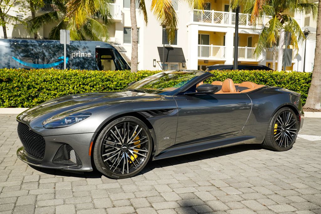 2023 Aston Martin DBS Volante - 22957582 - 8