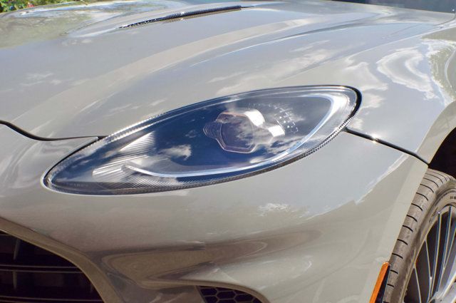 2023 Aston Martin DBX LocalTrade/707 AWD/Heated&Cooled Seats/Carbon Fiber Trim Pkg/NAV - 23019090 - 9