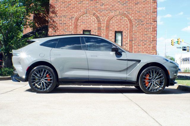 2023 Aston Martin DBX Local Trade/AWD/Heated&Cooled Seats/Carbon Fiber Trim Pkg/NAV - 23019090 - 3