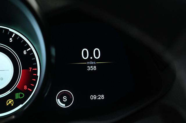 2023 Aston Martin Vantage  - 22974998 - 6