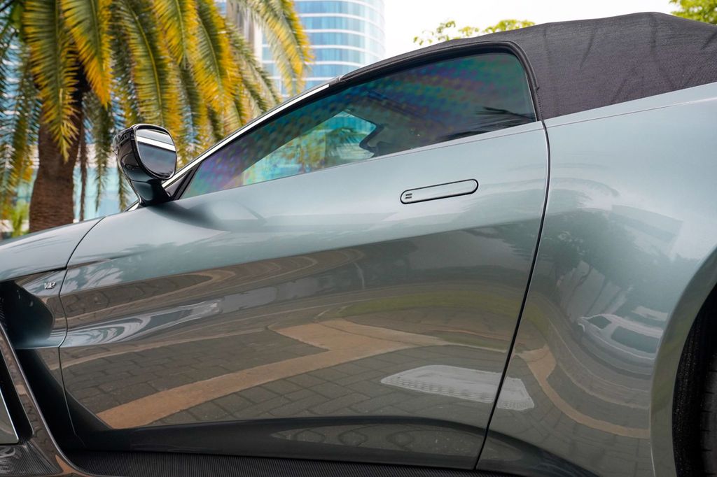 2023 Aston Martin Vantage V12 Roadster - 22938048 - 18