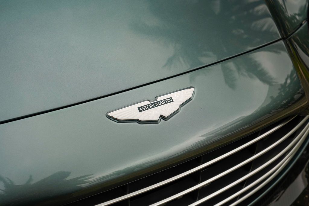 2023 Aston Martin Vantage V12 Roadster - 22938048 - 21