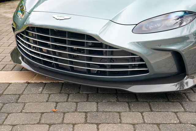 2023 Aston Martin Vantage V12 Roadster - 22938048 - 23